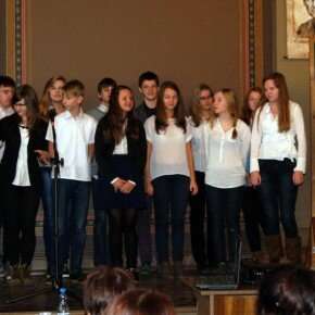 Gitara i ja - IX Międzyszkolny Dzień Kultury Rosyjskiej Gitara i ja - IX Międzyszkolny Dzień Kultury Rosyjskiej